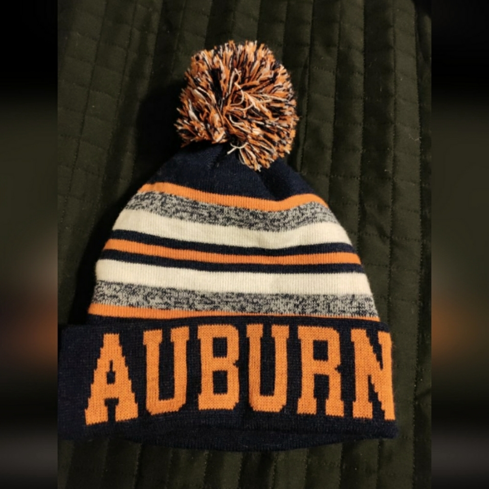 Auburn beanie nwot